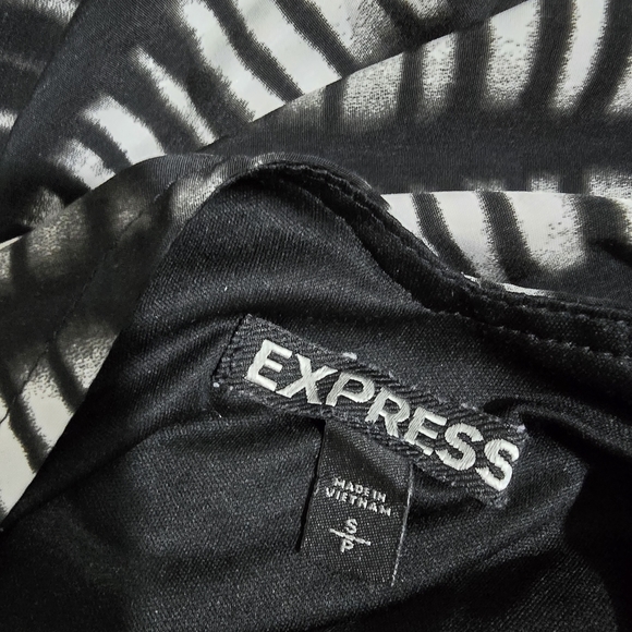 EXPRESS DRESS - Picture 2 of 2